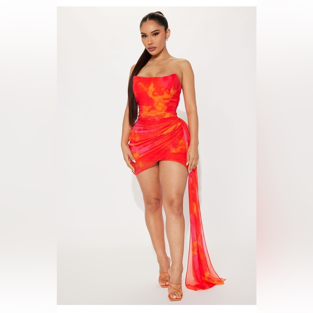 Fashion Nova Red & Orange Strapless Mini Dress